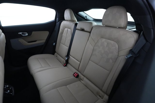 2022 Polestar 2 — photo 20 of 22
