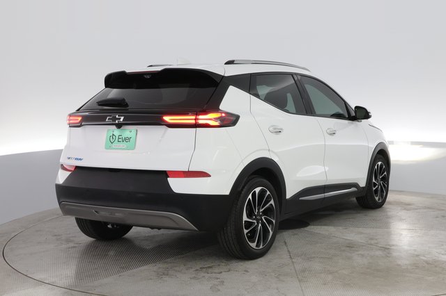 2022 Chevrolet Bolt EUV — photo 2 of 21