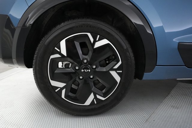 2024 Kia Niro EV — photo 17 of 22