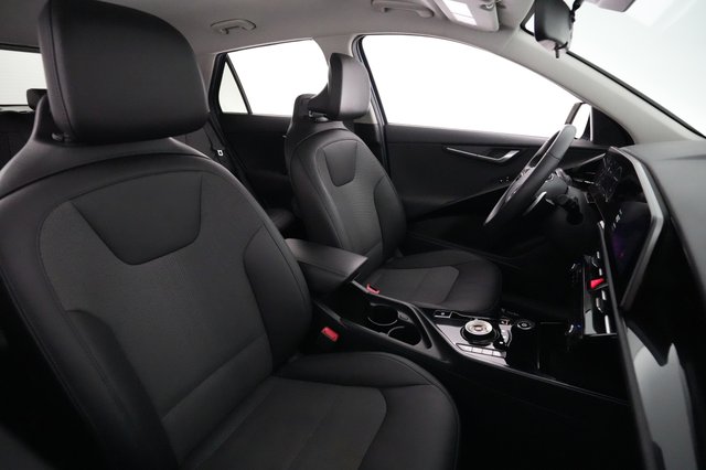 2024 Kia Niro EV — photo 18 of 22