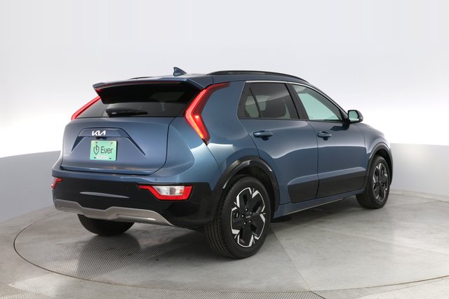 2024 Kia Niro EV — photo 2 of 22