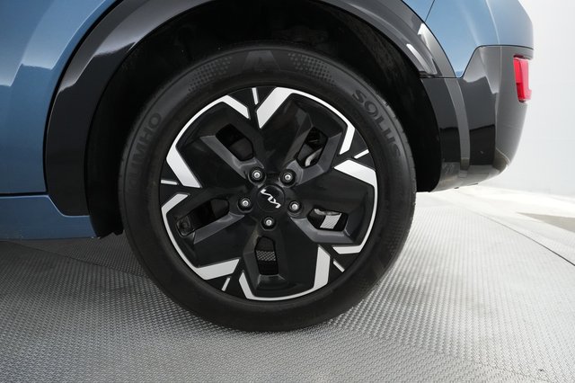 2024 Kia Niro EV — photo 7 of 22