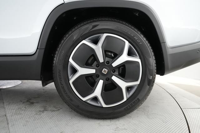 2024 Rivian R1T