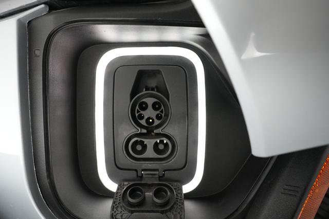 2024 Rivian R1T