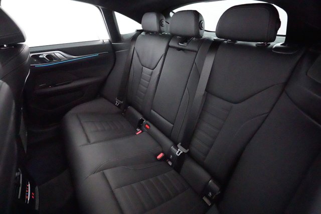 2024 BMW i4 — photo 19 of 21
