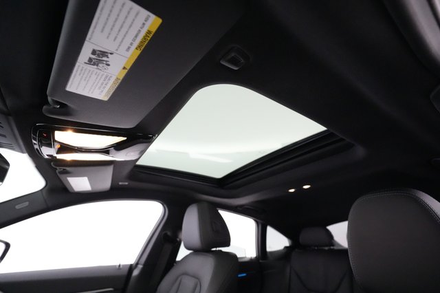 2024 BMW i4 — photo 20 of 21