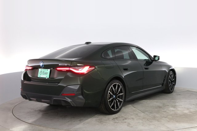 2024 BMW i4 — photo 2 of 21