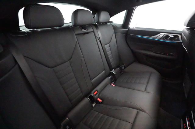 2024 BMW i4 — photo 4 of 21