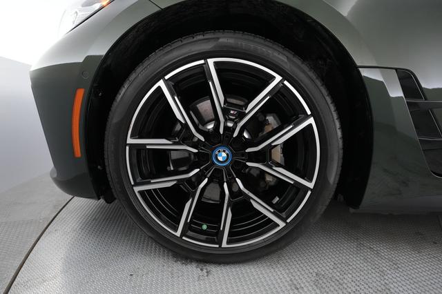 2024 BMW i4 — photo 7 of 21