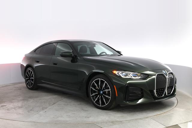 2024 BMW i4 — photo 10 of 21