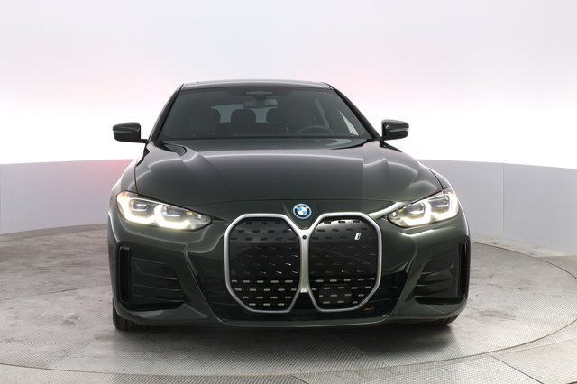 2024 BMW i4 — photo 9 of 21