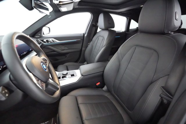 2024 BMW i4 — photo 3 of 21