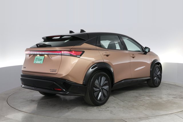 2023 Nissan Ariya — photo 2 of 21