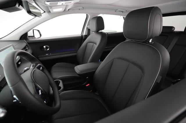 2024 Hyundai IONIQ 5 — photo 3 of 24