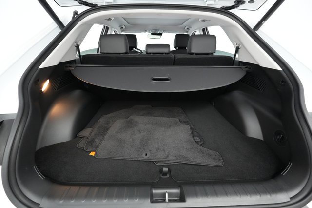 2024 Hyundai IONIQ 5 — photo 6 of 24