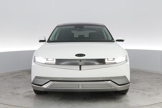 2024 Hyundai IONIQ 5 — photo 9 of 24