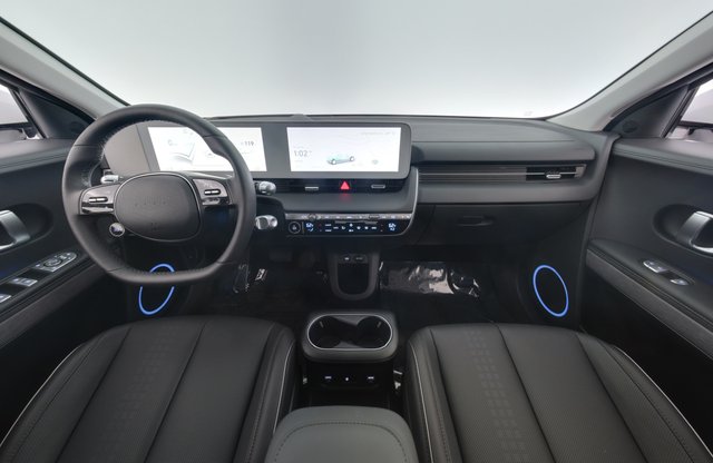 2024 Hyundai IONIQ 5 — photo 20 of 24