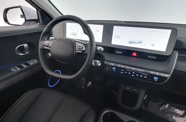 2024 Hyundai IONIQ 5 — photo 19 of 24