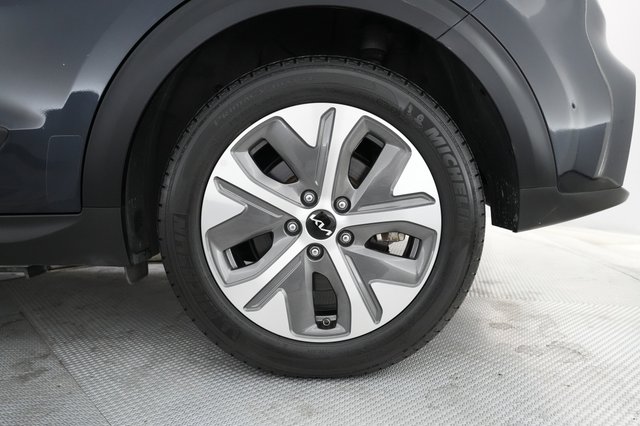 2022 Kia Niro EV — photo 15 of 27