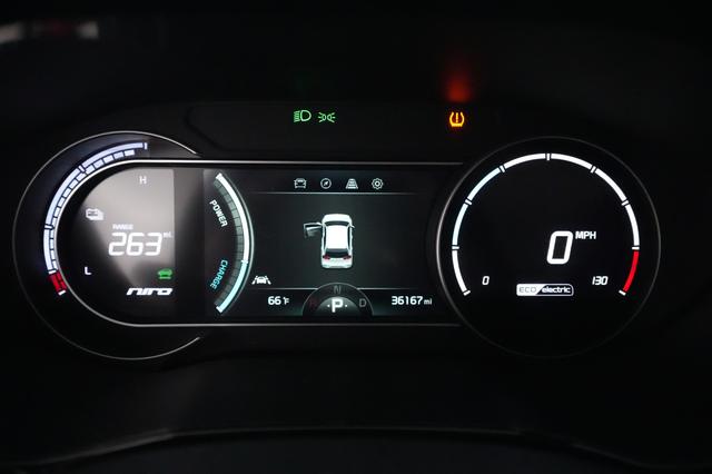 2022 Kia Niro EV — photo 5 of 27