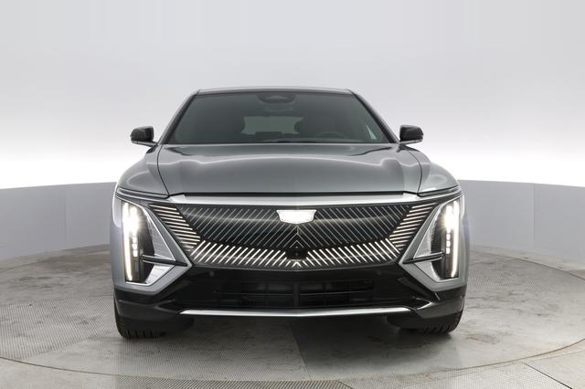 2024 Cadillac Lyriq — photo 9 of 21