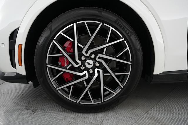 2023 Ford Mustang Mach-E — photo 7 of 24