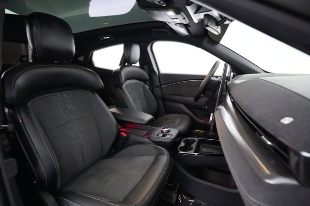 2023 Ford Mustang Mach-E — photo 18 of 24
