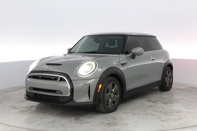 2022 MINI Cooper SE — VIN WMW13DJ07N2S30869