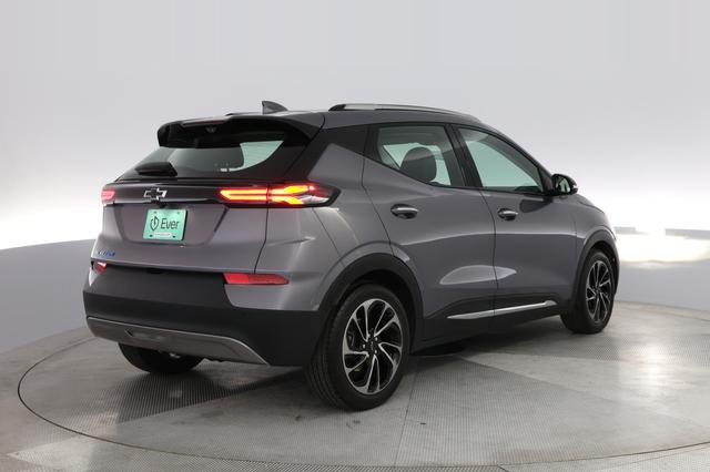 2022 Chevrolet Bolt EUV — photo 2 of 20