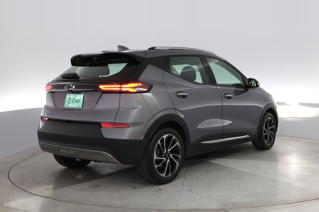 2022 Chevrolet Bolt EUV — photo 2 of 20