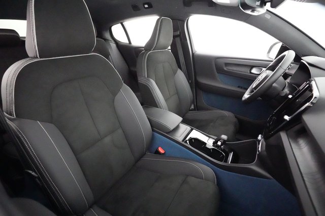 2022 Volvo C40 Recharge — photo 18 of 22