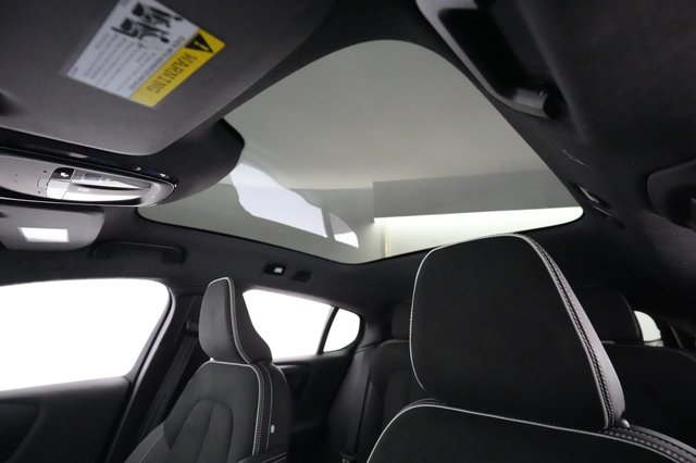 2022 Volvo C40 Recharge — photo 20 of 22