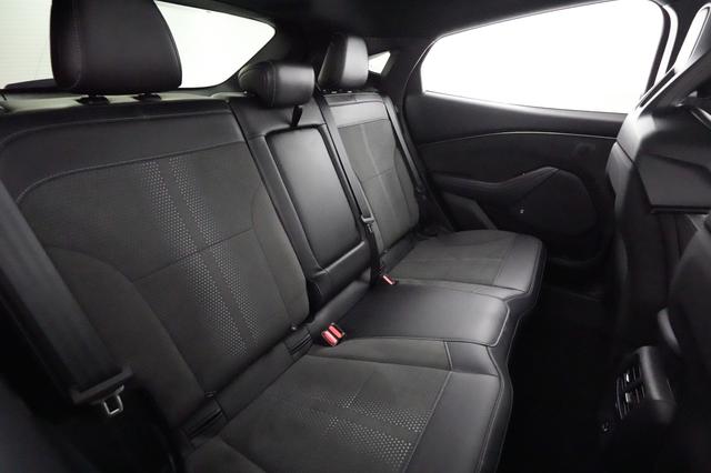2021 Ford Mustang Mach-E — photo 4 of 22