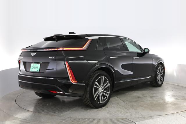 2024 Cadillac LYRIQ — photo 2 of 20