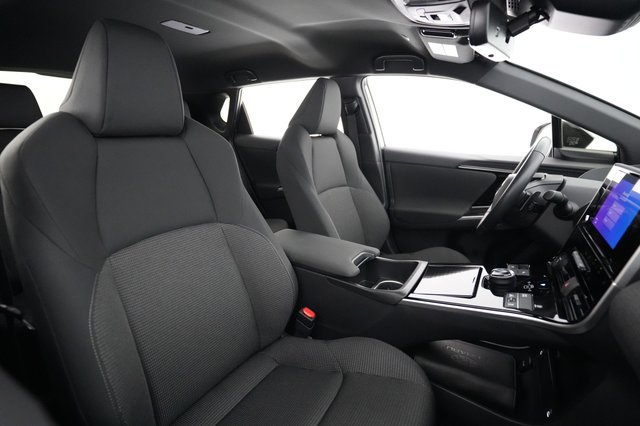 2023 Subaru Solterra — photo 18 of 24