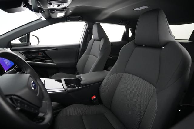 2023 Subaru Solterra — photo 3 of 24
