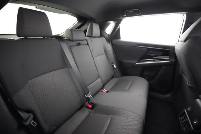 2023 Subaru Solterra — photo 4 of 24
