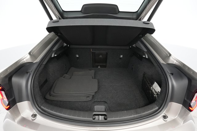 2022 Polestar 2 — photo 6 of 22