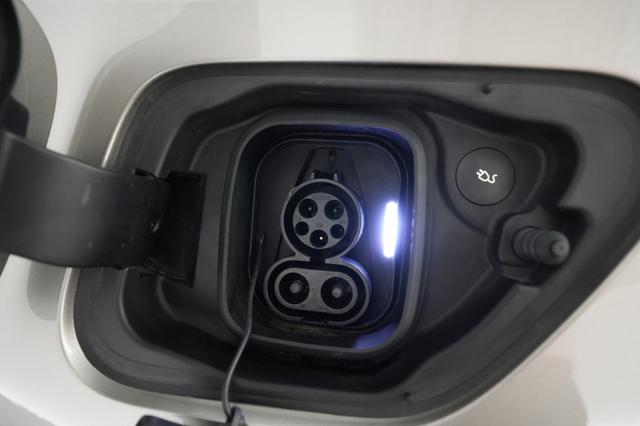 2022 Polestar 2 — photo 8 of 22
