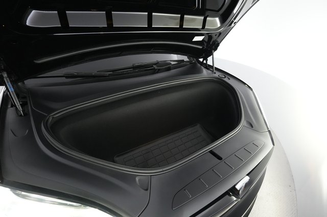 2023 Tesla Model X — photo 21 of 22