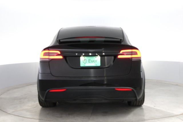 2023 Tesla Model X — photo 12 of 22
