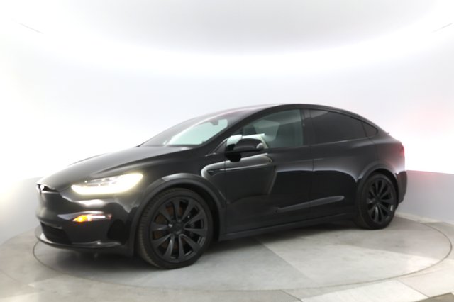2023 Tesla Model X — photo 14 of 22