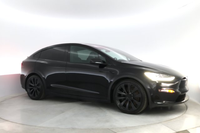2023 Tesla Model X — photo 11 of 22