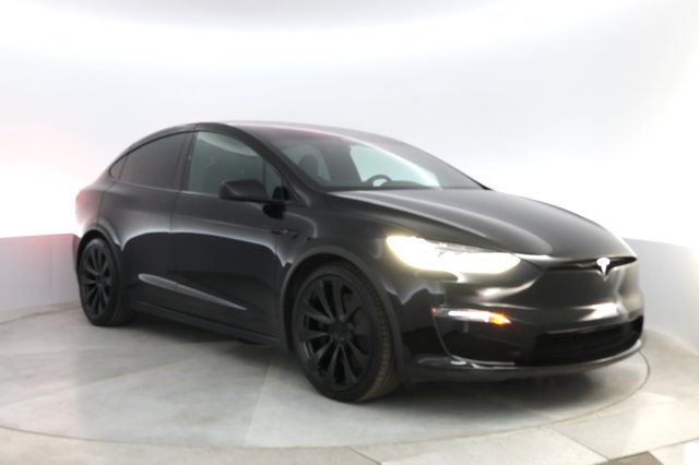 2023 Tesla Model X — photo 10 of 22