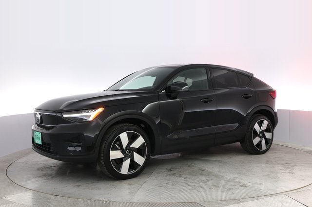 2023 Volvo C40 Recharge — photo 13 of 23