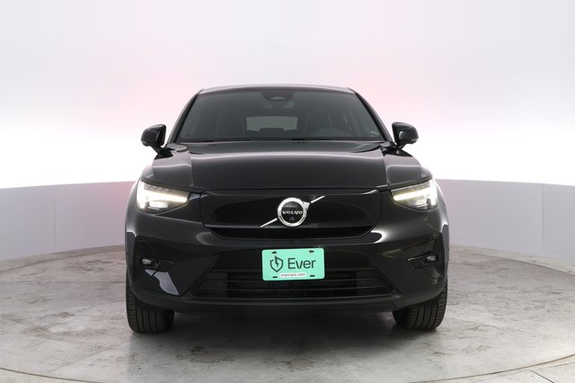 2023 Volvo C40 Recharge — photo 9 of 23