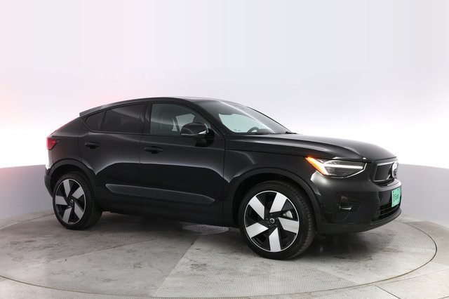 2023 Volvo C40 Recharge — photo 11 of 23