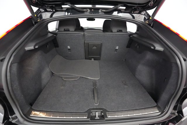 2023 Volvo C40 Recharge — photo 6 of 23