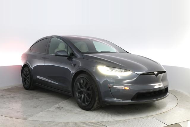 2023 Tesla Model X — photo 10 of 26