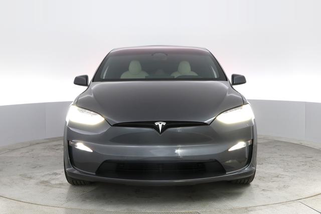 2023 Tesla Model X — photo 9 of 26